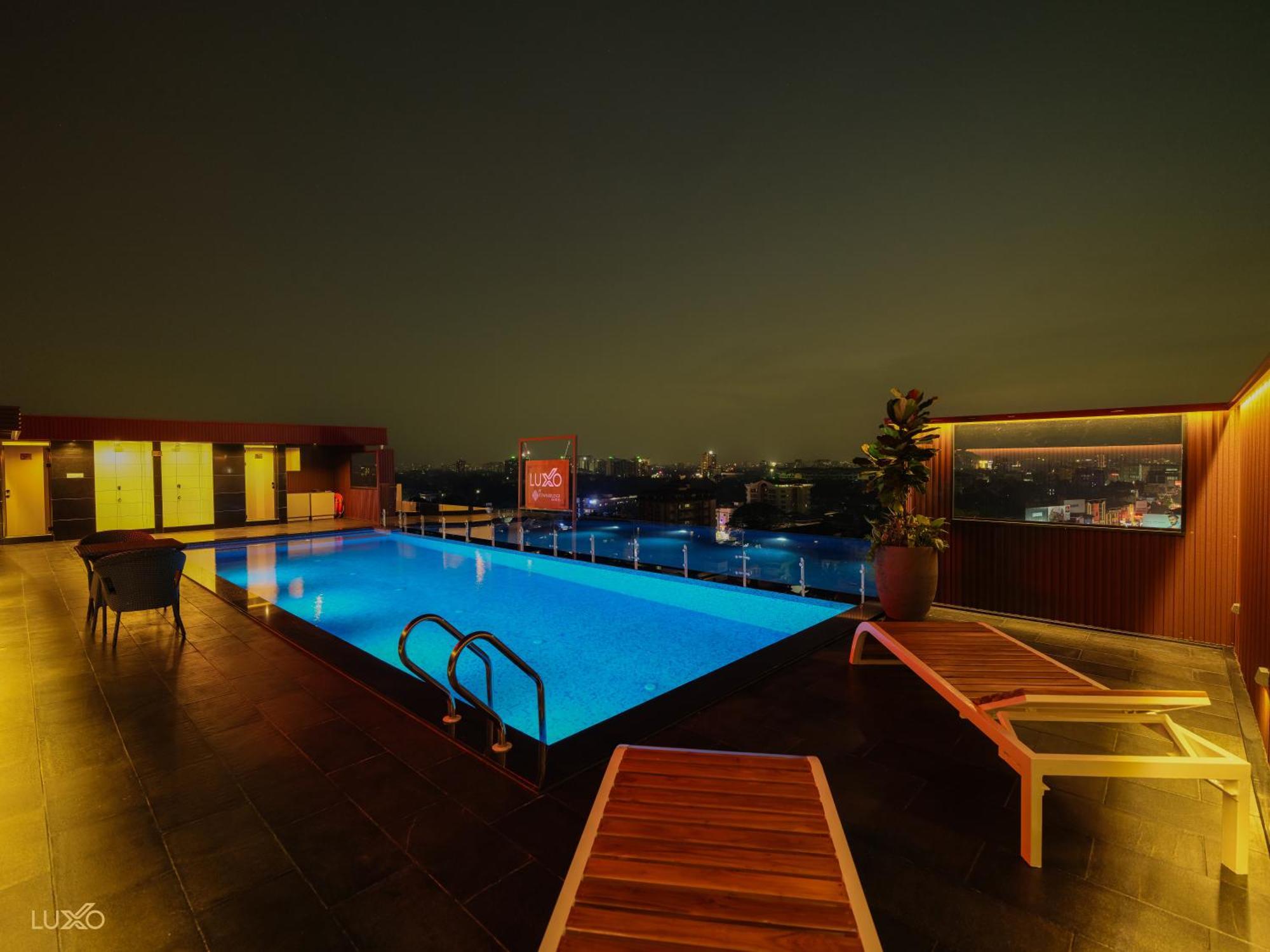 Luxo Kochi Exterior foto